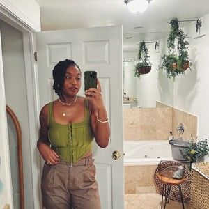 Meet your Posher, Jessica